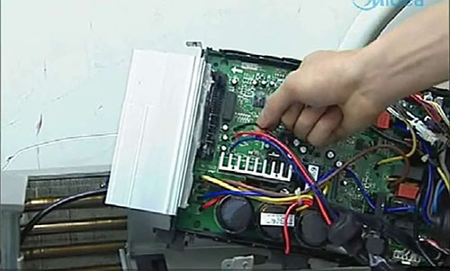 广州美的空调电话是多少